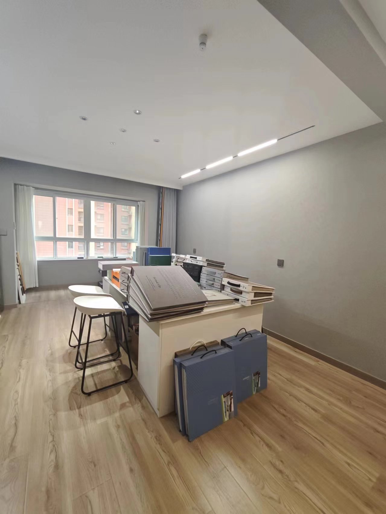 出售宝鸡市金台区汉强海德公园107平米，简装二手房