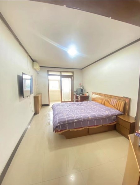 出售团结花园B区两室精装房中间楼层