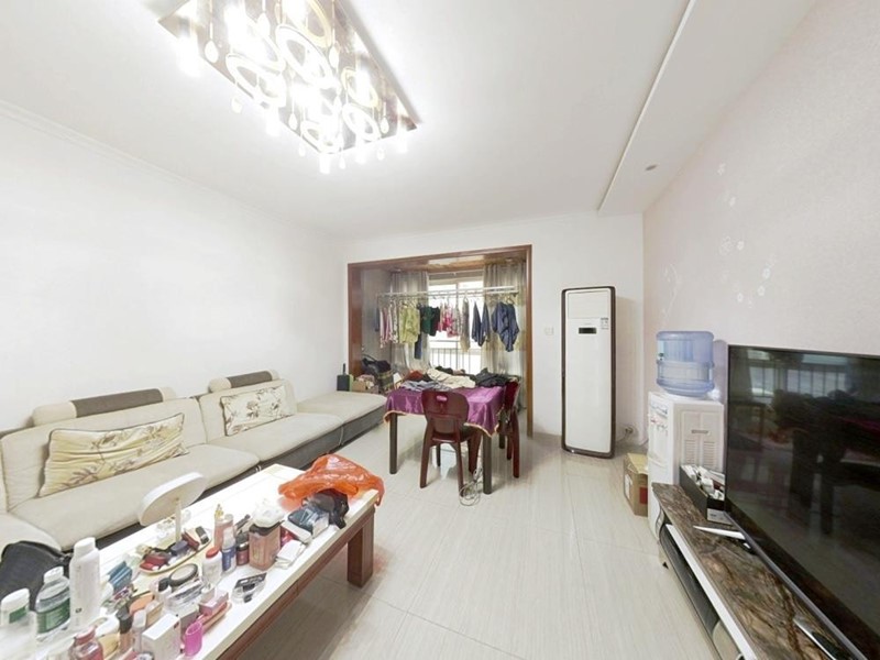 出售新城滨河大两室精装房好楼层，学区房生活便利