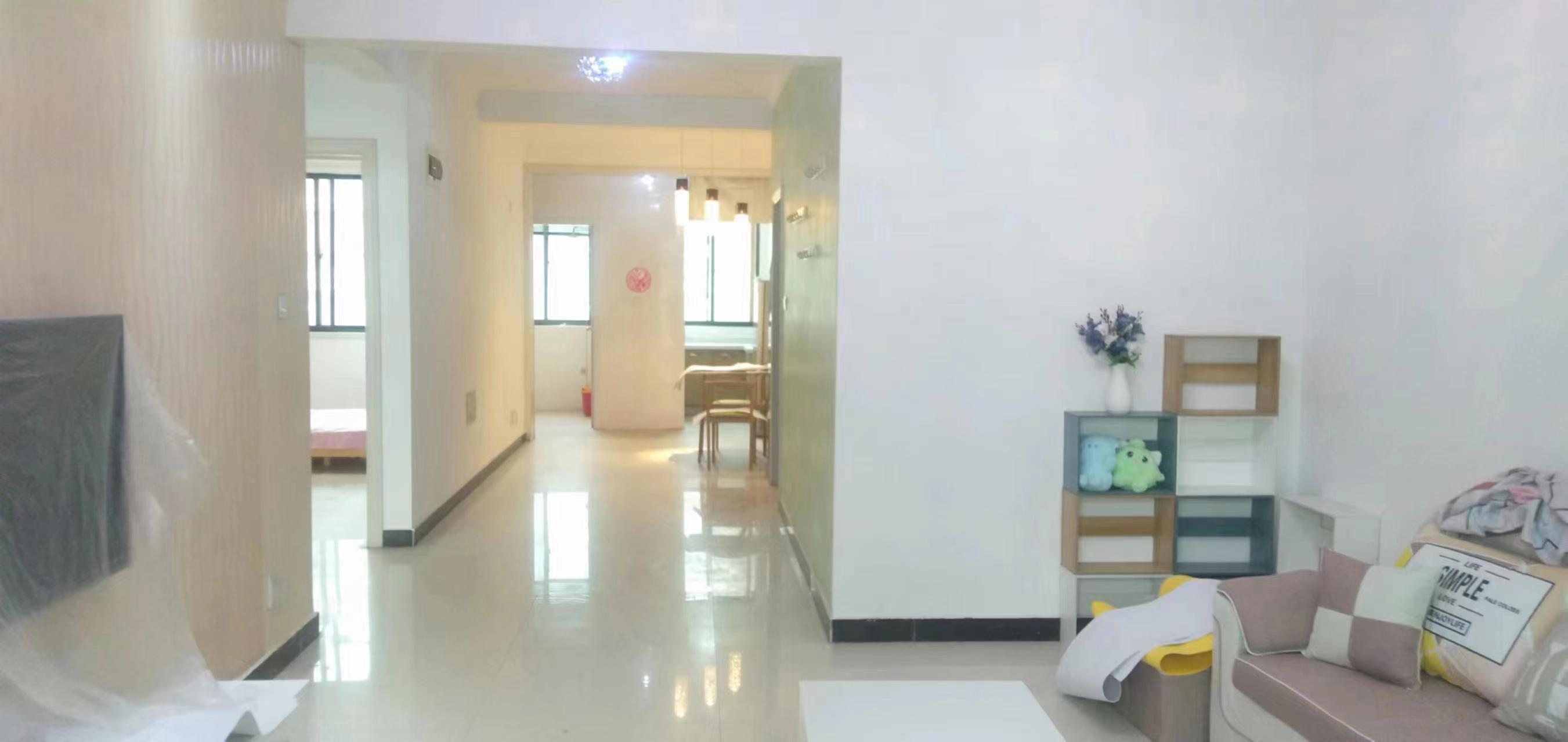 出售高新四路 大城际两室 中间楼层南北通透 可按揭 二手房