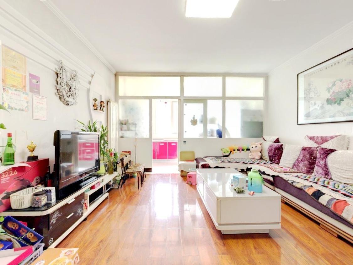 出售 沁心园 103平 简装两室  小高层中间层