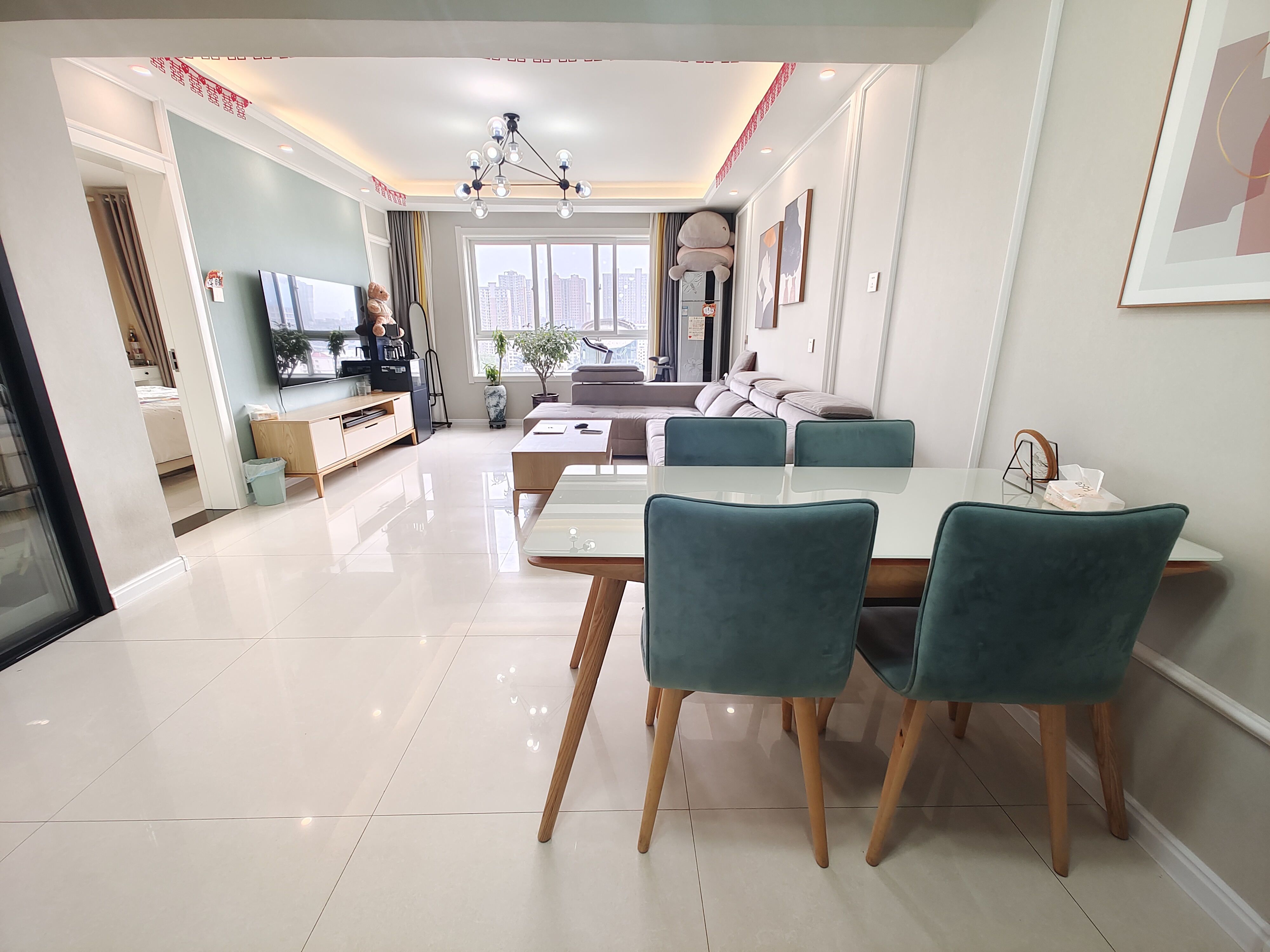 出售东风路 中粮国际两室 全名户 中间楼层 可按揭 二手房