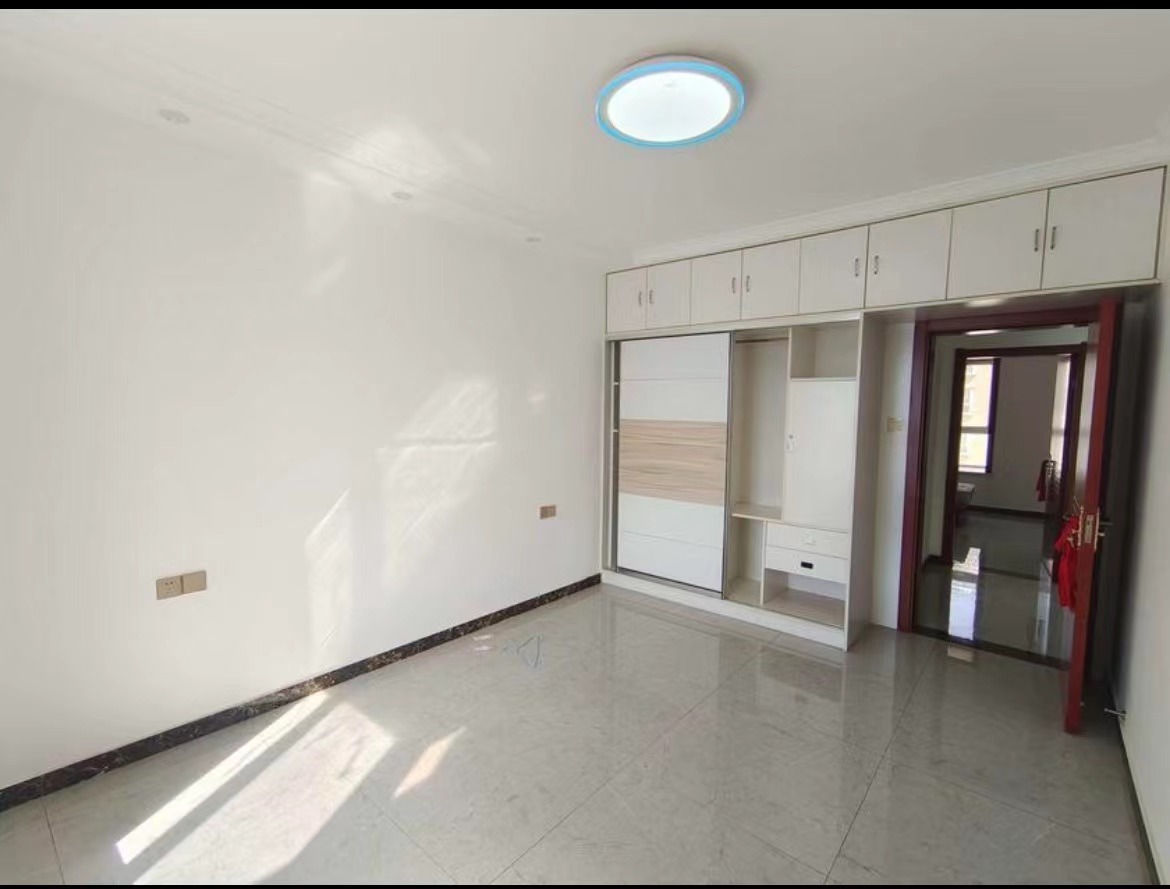 出售金台区 环北新城两室 精装修可按揭 有房本，二手房