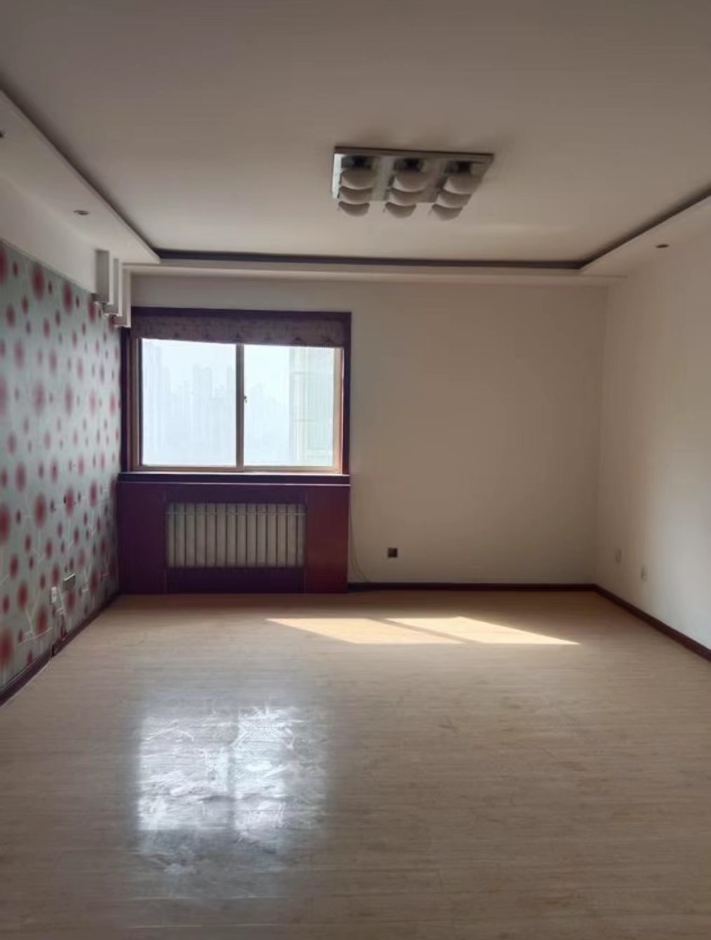 出售大庆路 通天河 好楼层 两室精装修 有本可按揭 二手房