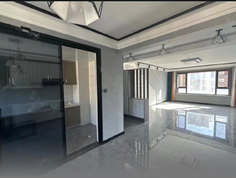 出售行政中心 世家星城三室 精装修可按揭 领包入住 二手房