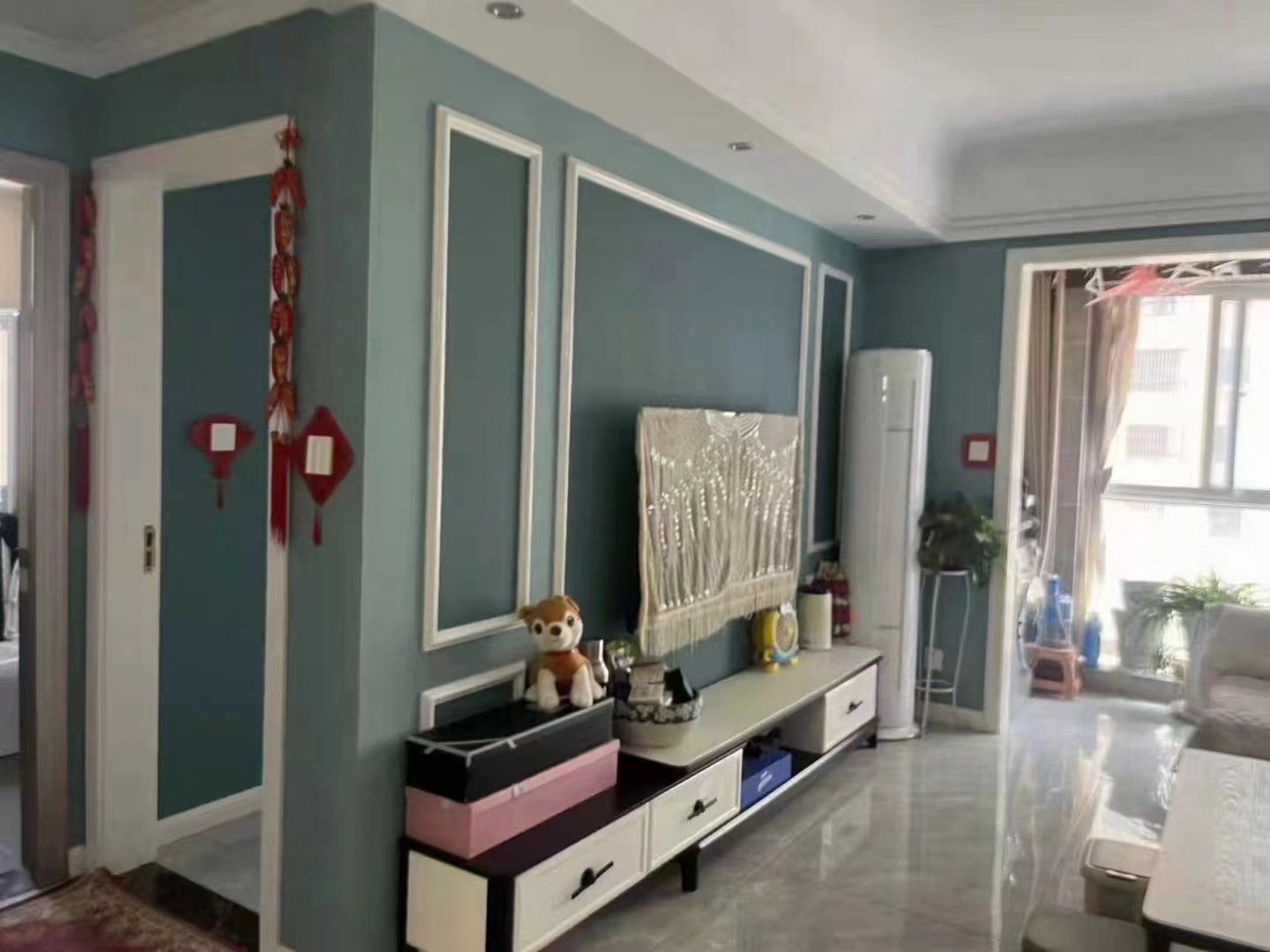 出售大庆路繁华地段千禧时代两室精装房