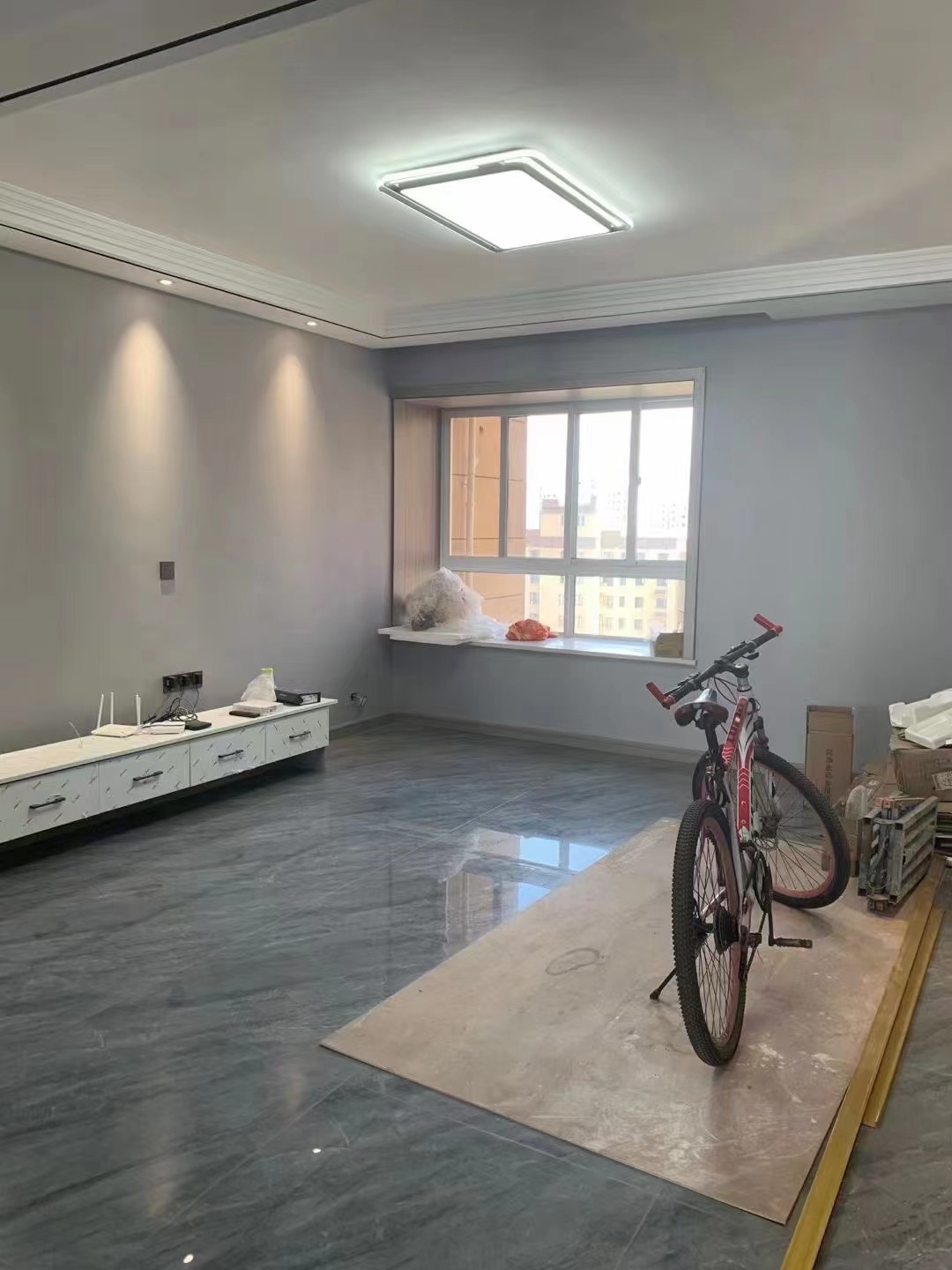 出售紫御华庭126平三室精装现房好楼层