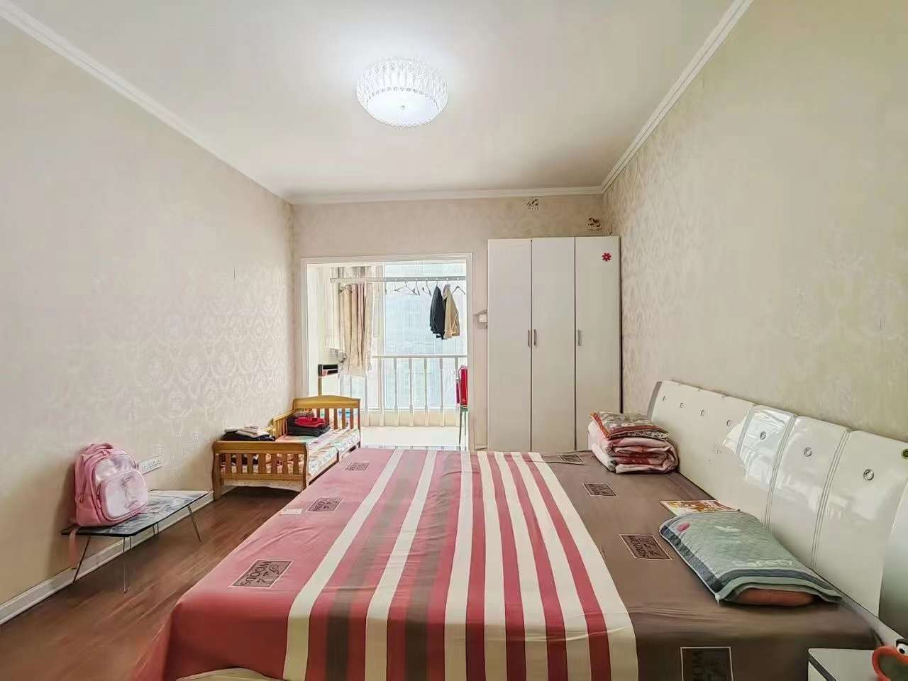 出售高新四路 城市新天地两室 精装修好楼层可按揭 二手房