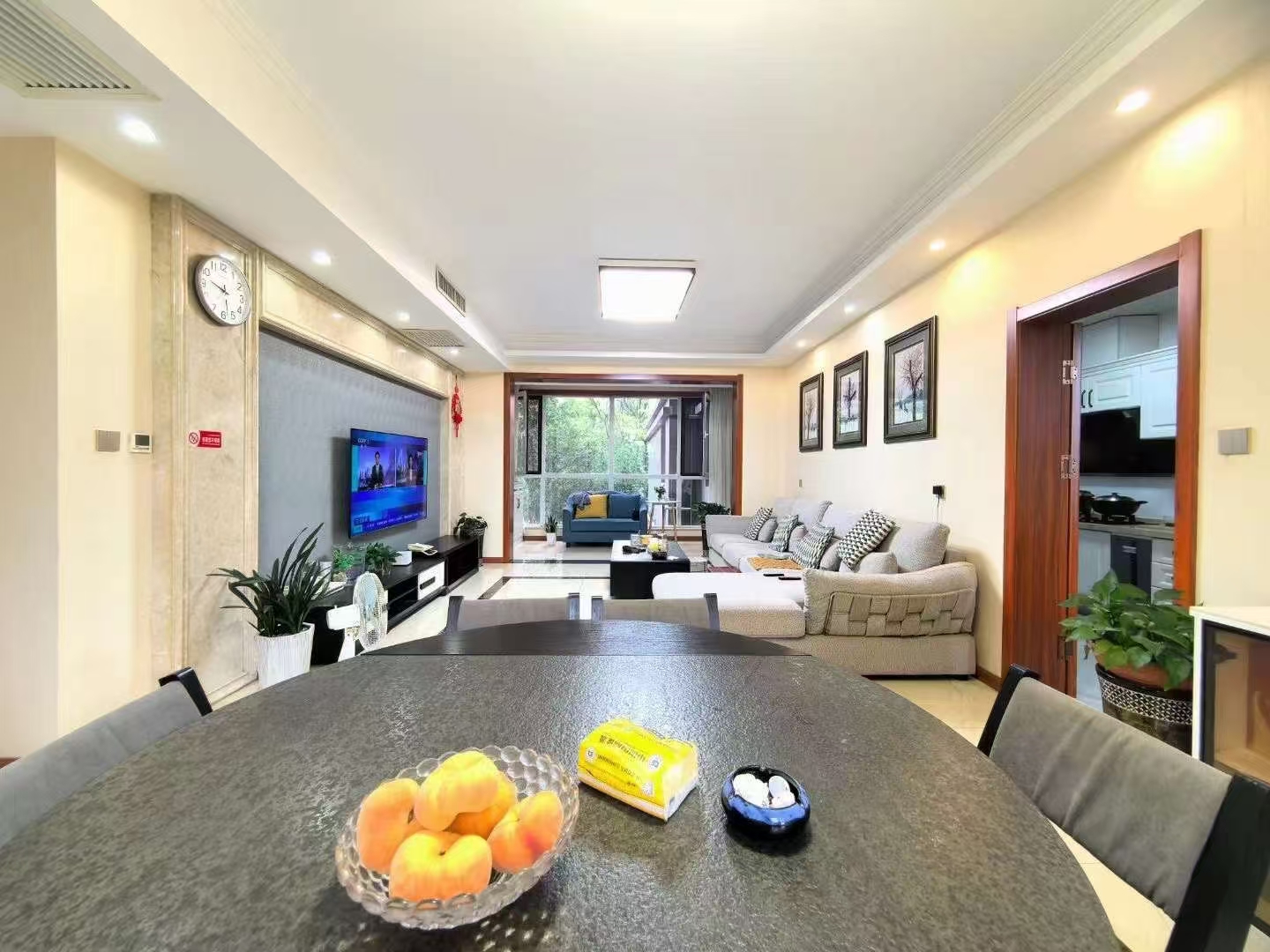 出售高新区 天玺台四室 精装修南北通透 有本可按揭 二手房