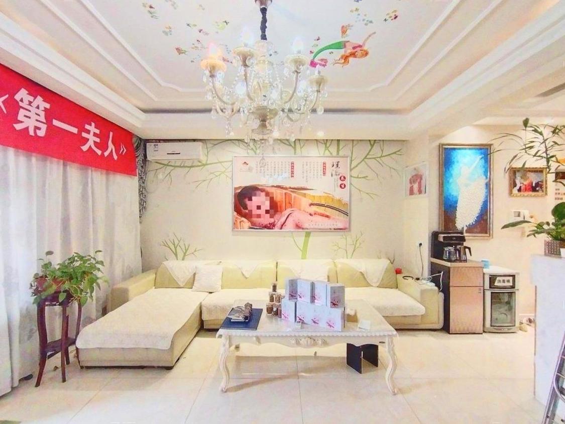 出售 大地苑 114平 精装两室  小高层高楼层