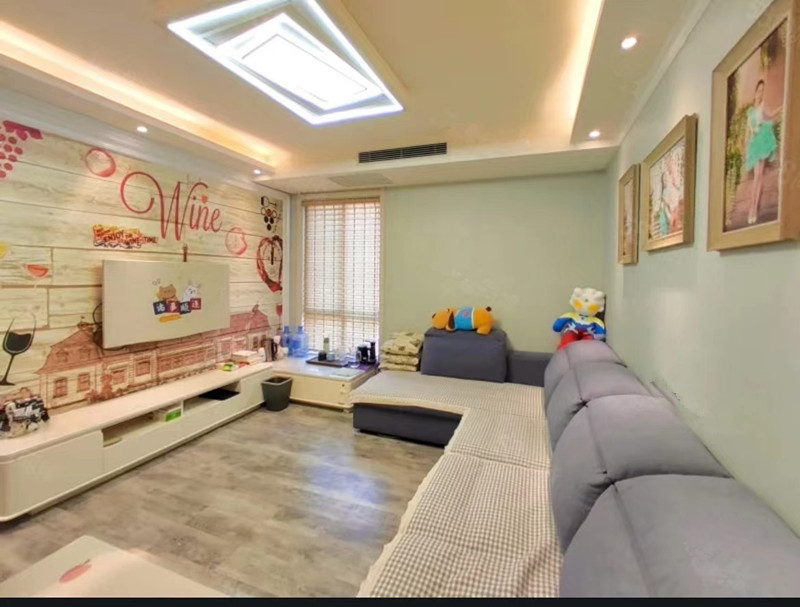 出售高新四路 永泰名苑精装修两室 有房本好楼层 可按揭 二手房