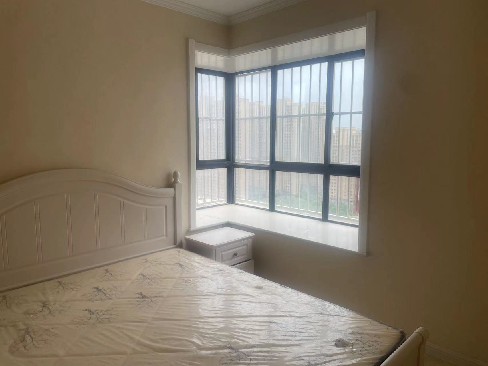 出售宝鸡市金台区九悦香都89平米，小两室，简装二手房