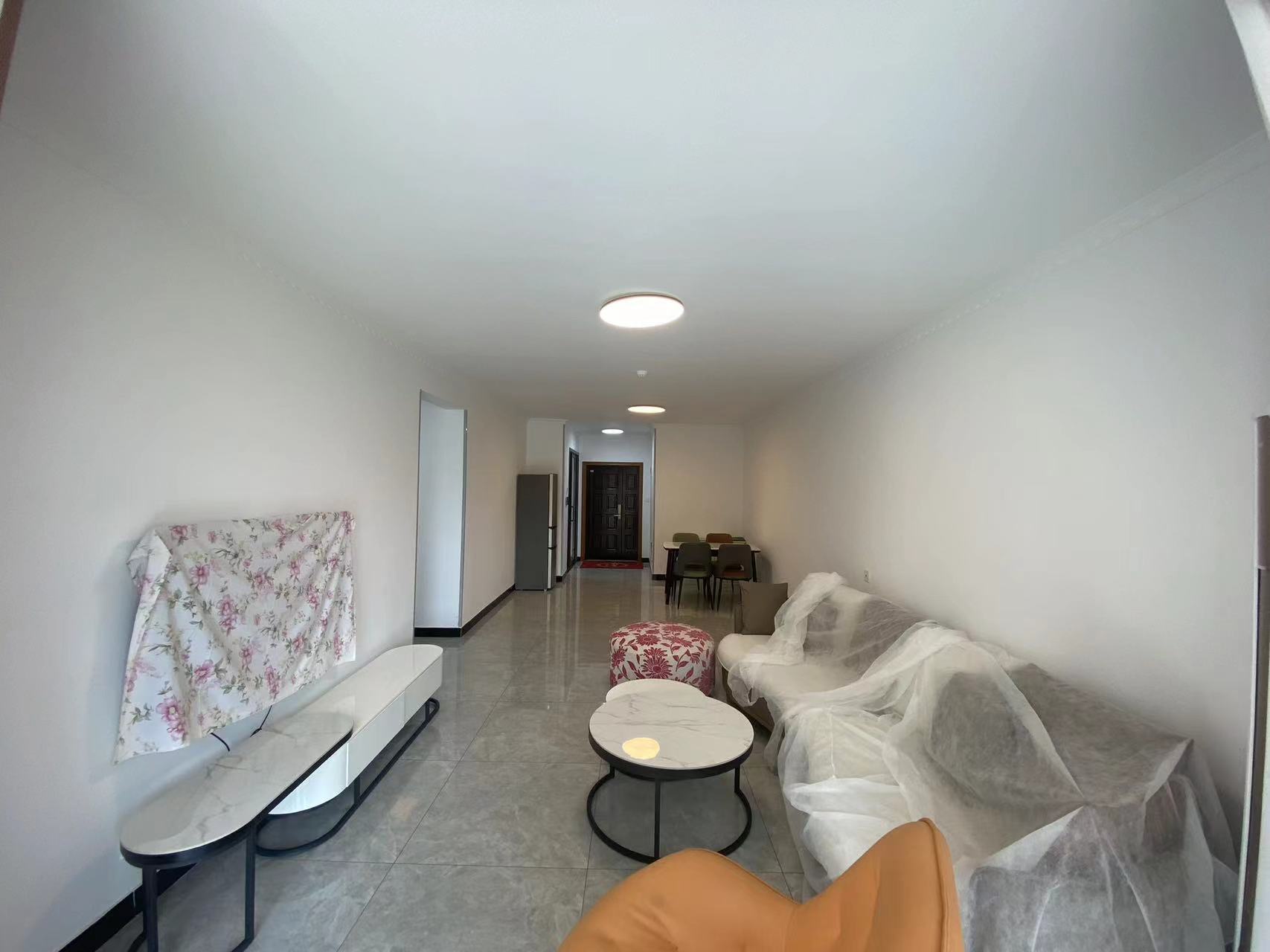 出售高新五路 吾悦华府三室 精装修全明户型 可按揭 二手房