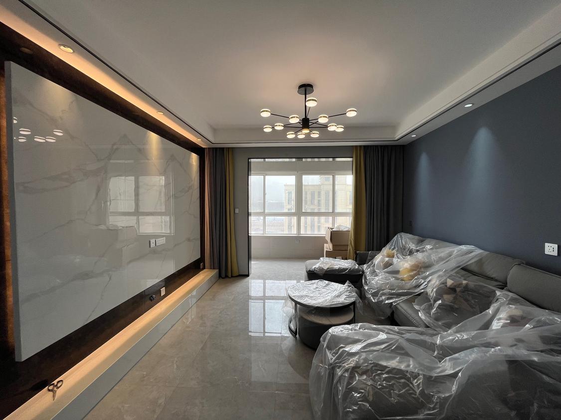 出售 华隆幸福里 129平 精装三室 高层高楼层