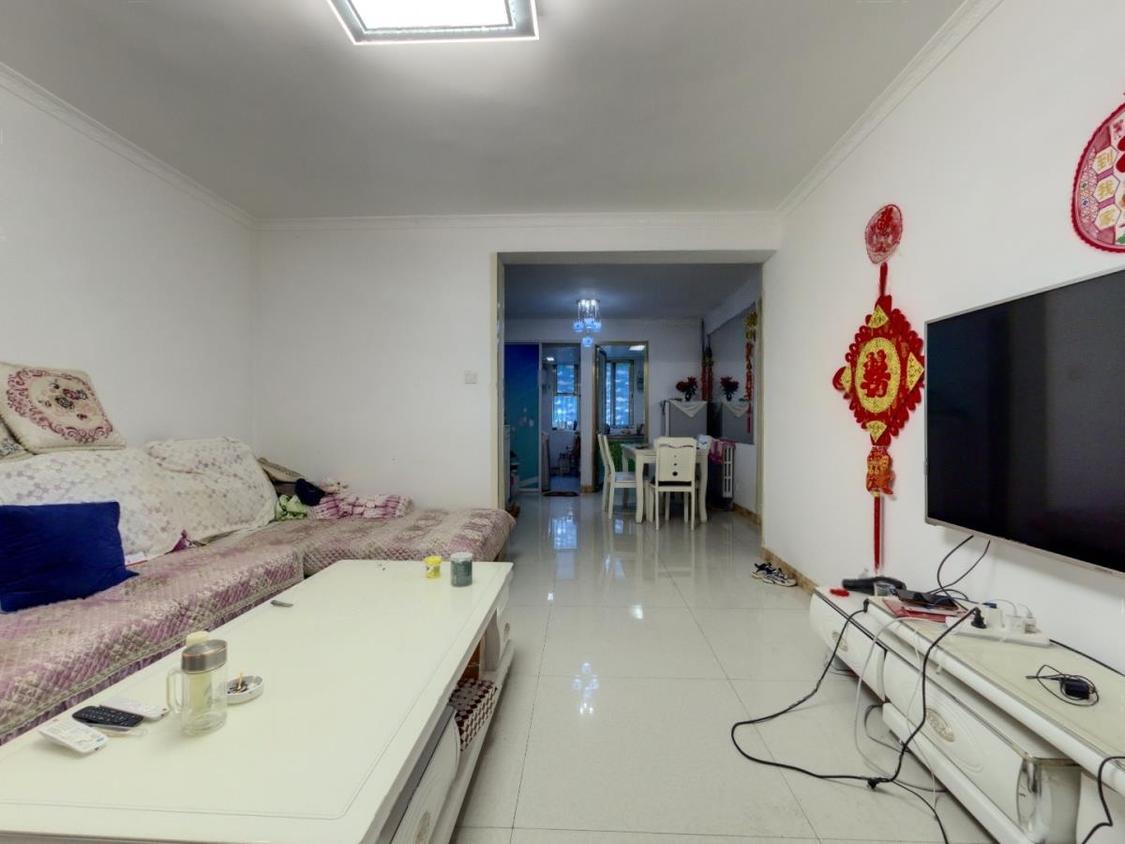 出售 姜河花园 97.35平 精装两室 多层低楼层