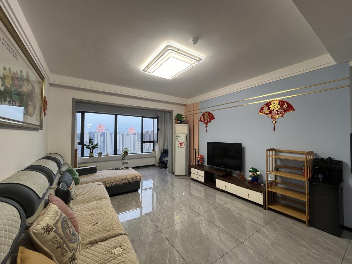 出售 宏运海河湾 158平 精装四室 高层高楼层