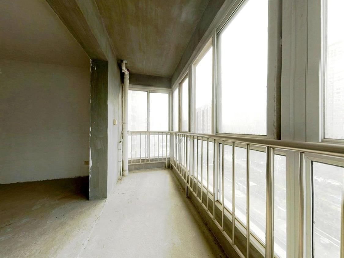 出售 高新名门 110平 毛坯两室 高层高楼层