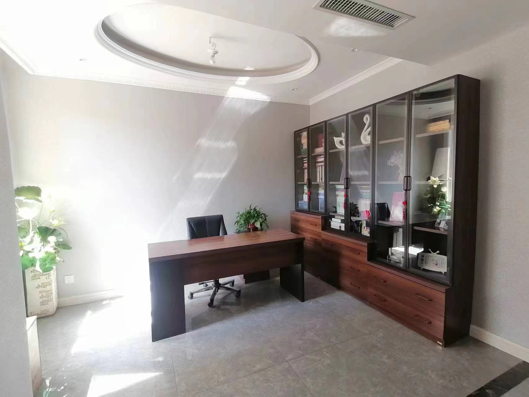 出售高新区 天玺台三室 豪华装修全明 有房本 可按揭 二手房