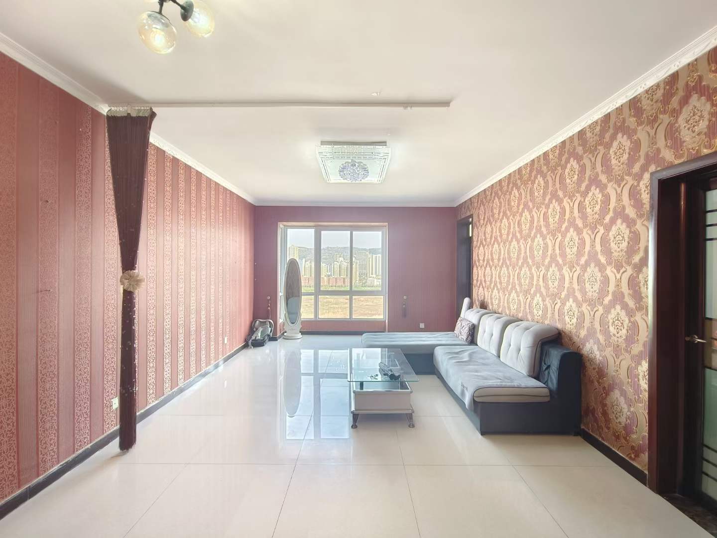 出售高新四路 水韵江南三室 精装修 南北通透 可按揭 二手房