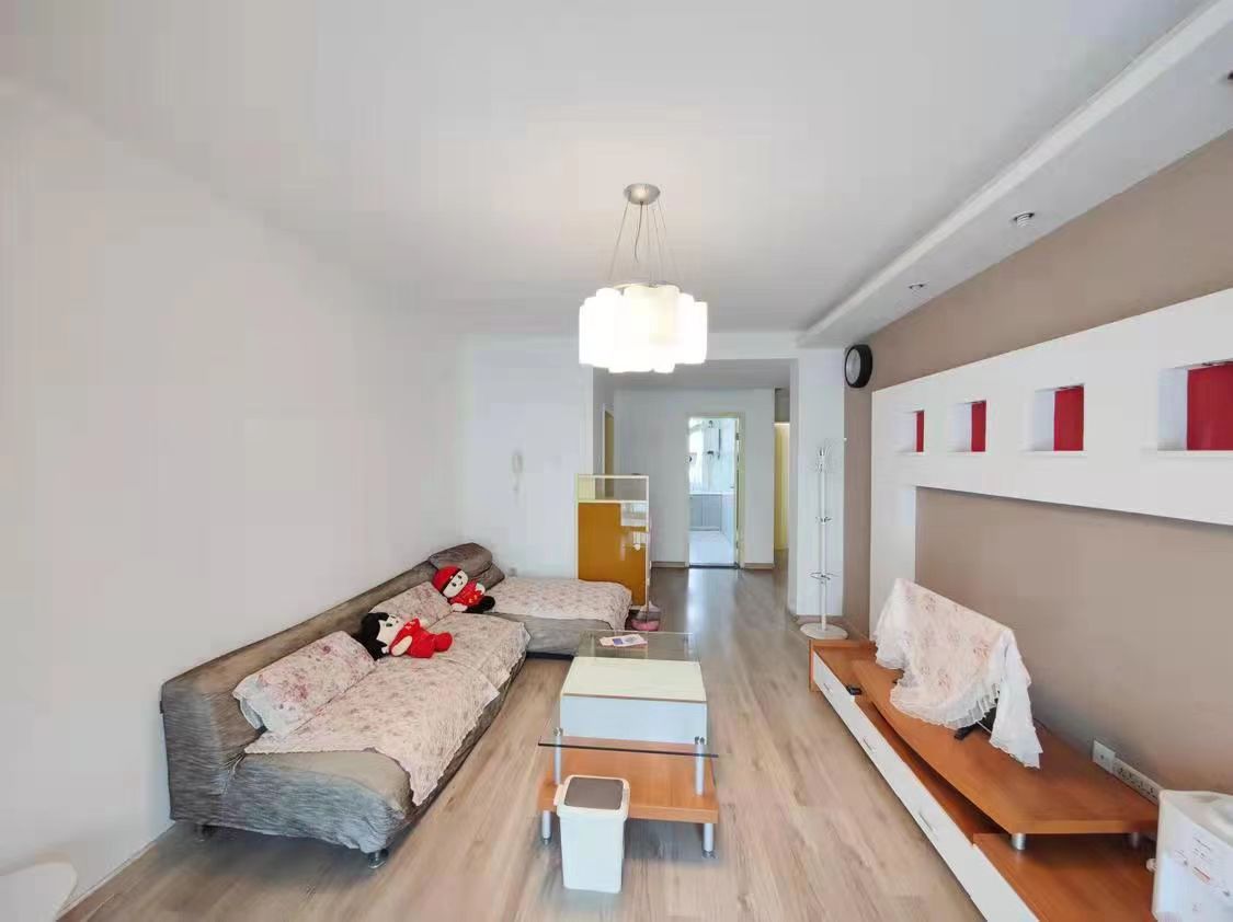 出售高新四路 水韵江南两室 中间楼层 有房本可按揭 二手房