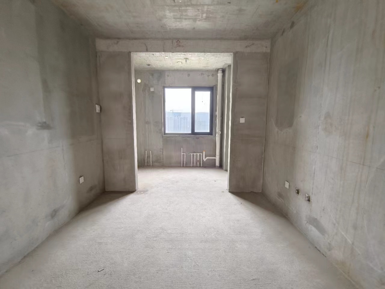 出售高新八路 尚浦锦园毛坯  两室 全明户 可按揭 二手房