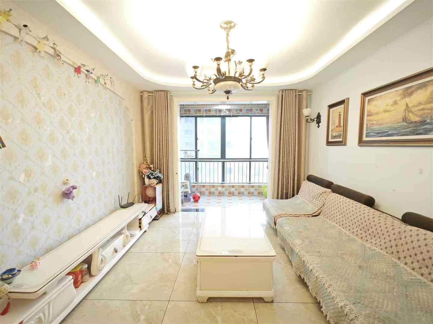 出售宝鸡市高新区凌云现代城91平米，小两室，毛坯二手房