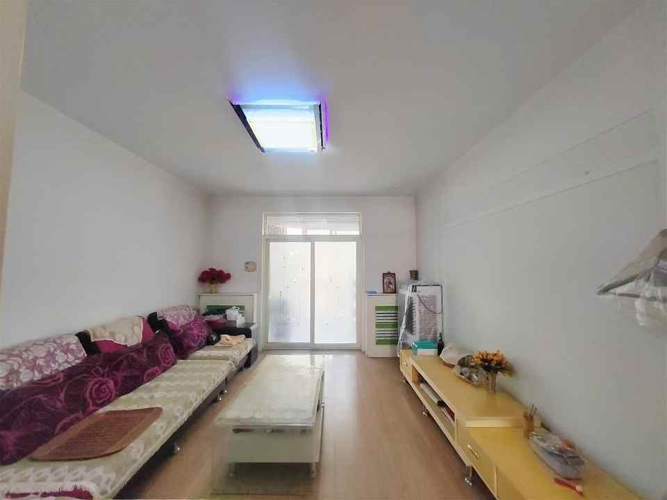 出售渭滨区石鼓园小区82大两室，精装，拎包入住