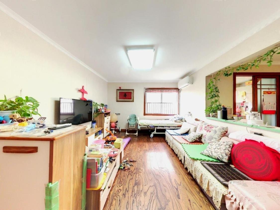 出售 联盟雅居苑 116平 精装三室 高层中间楼层