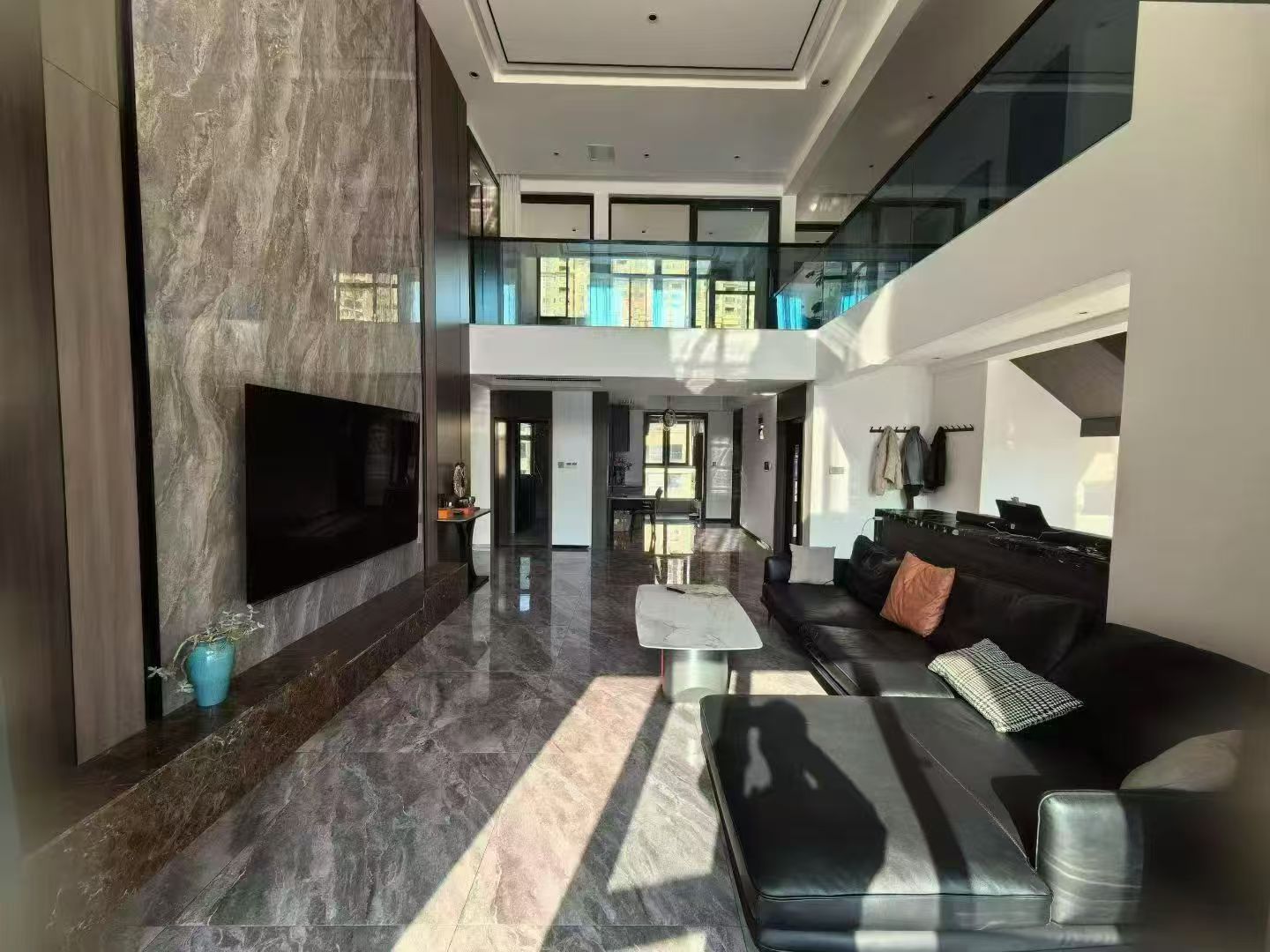 出售渭滨区 一城江山顶跃 精装修南北通透 可伶包入住 二手房