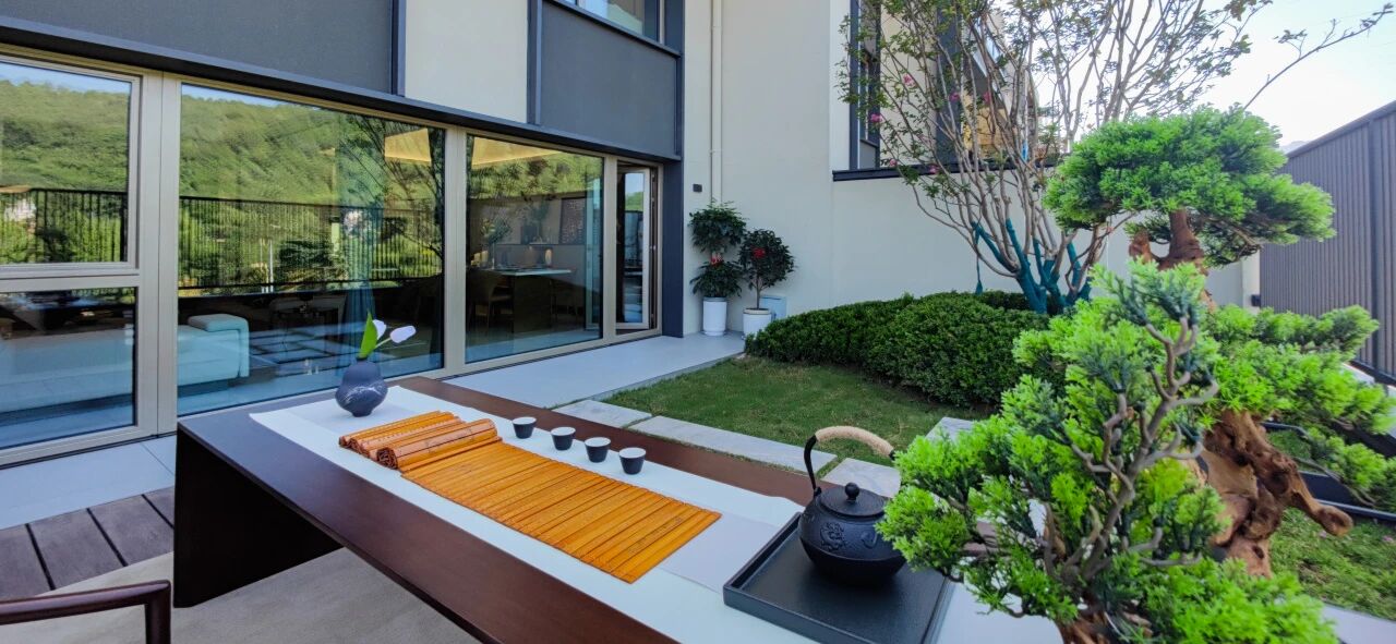 独门独院，有天有地 天地情怀的快意人生