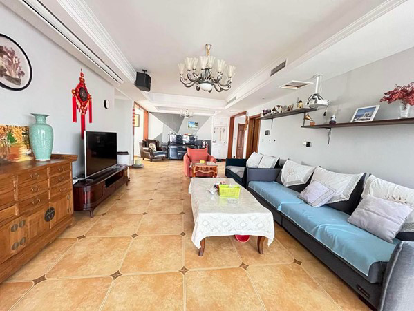 出售美墅小区 160平 精装四室 小高层高楼层