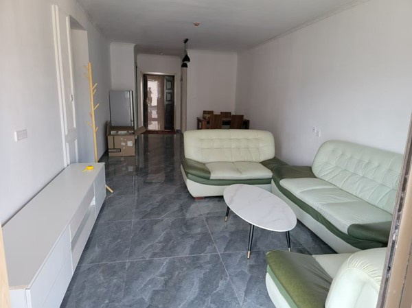 出售高新五路 吾悦华府 三室精装修 中间楼层 可按揭 二手房