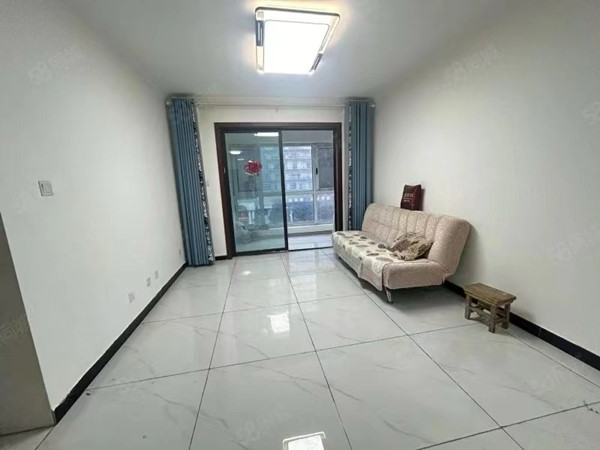 出售高新四路 高新首两室 简装南北通透 可按揭 二手房