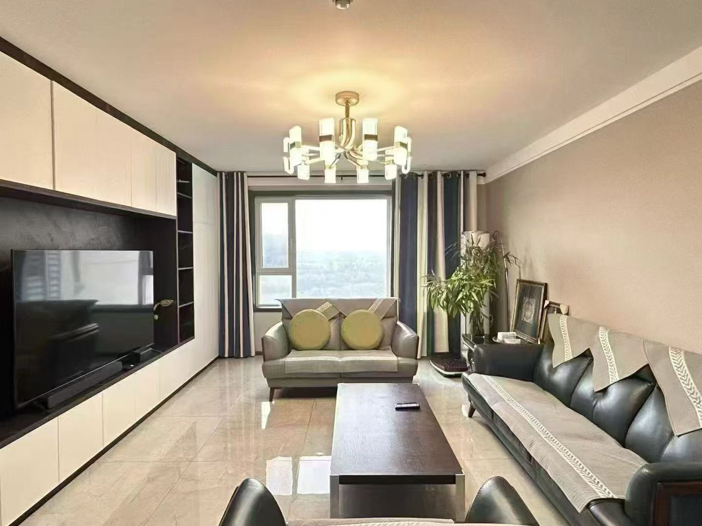 宝鸡二手工抵房 宝鸡轩苑雍华公馆三室 比售楼部便宜10万起