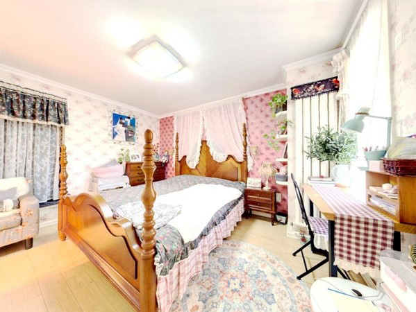 出售 凯越欧洲城 51平 精装两室复式 小高层中间楼层