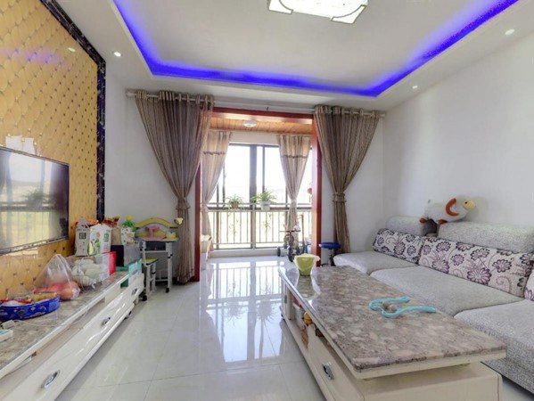 出售 凯越欧洲城 56.25平 简装三室 小高层中间楼层