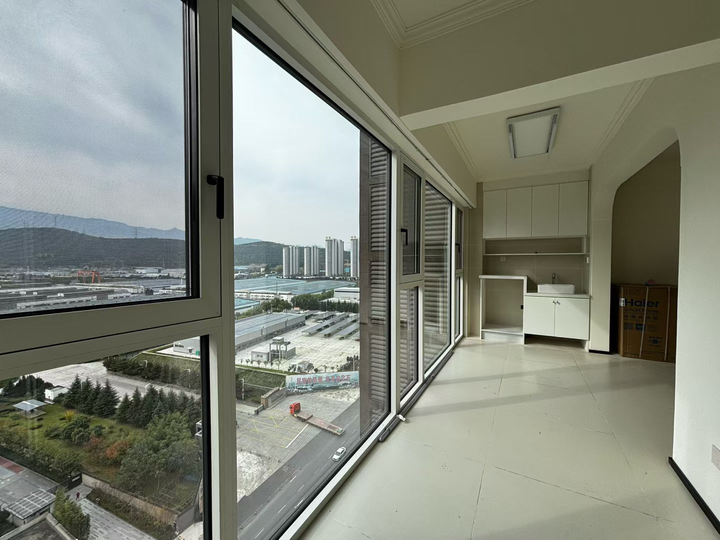 出售宝鸡市高新区水木清华101平米，大两室，精装二手房