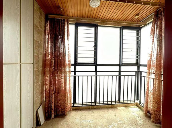 出售宝鸡市高新区水木清华85平米，小两室，精装，二手房