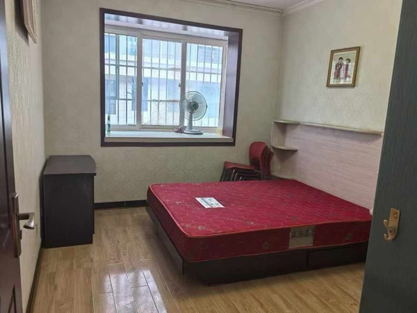 出售高新四路 永泰名苑两室 南北通透 有本可按揭 二手房