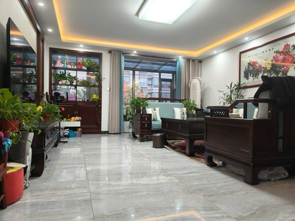 出售新福路 百翠园洋房 三室精装修 有本可按揭 二手房