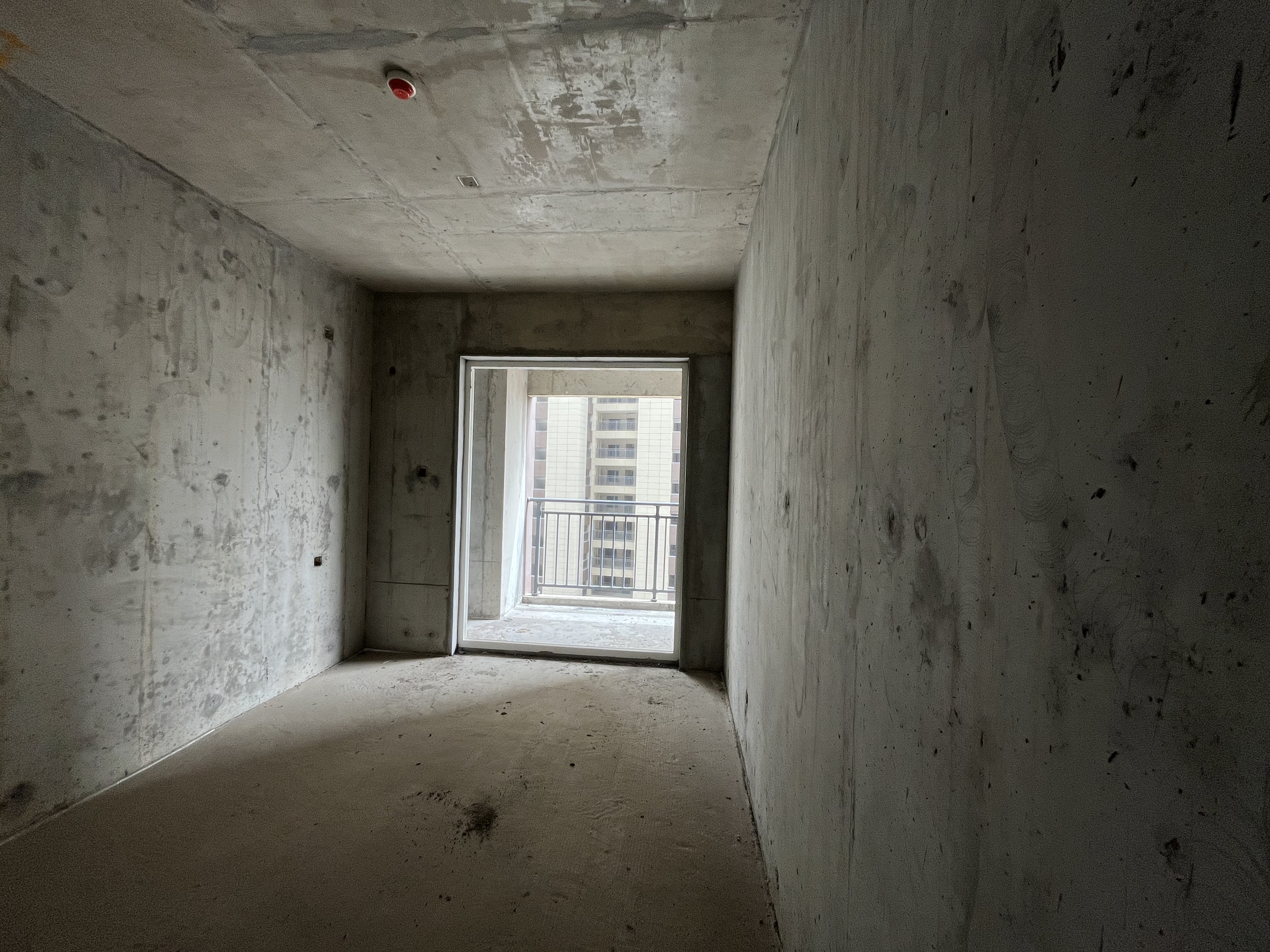 宝鸡二手工抵房 天玺东郡 三室75万 比售楼便宜6万起