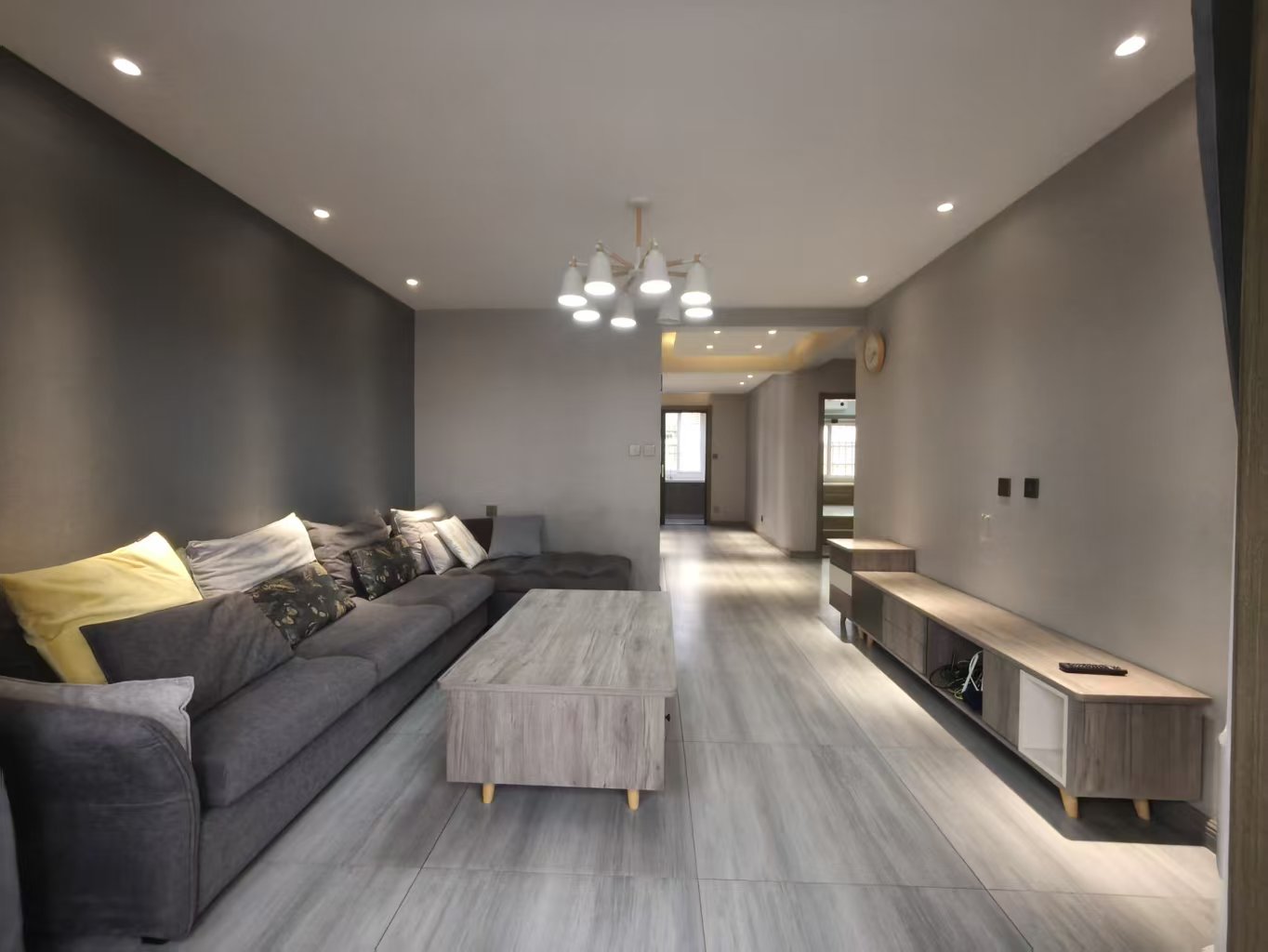 出售 永泰名苑东区 两室精装修南北通透 可按揭