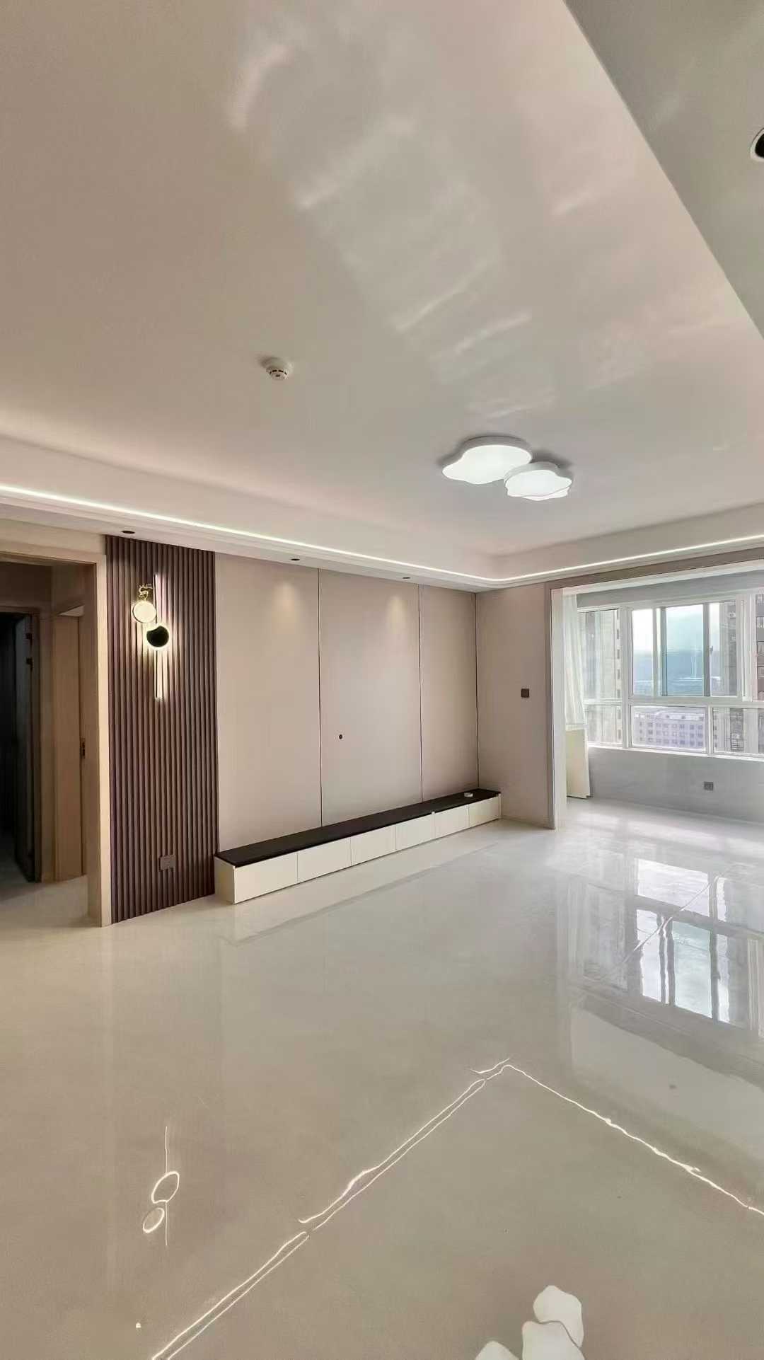 出售金台区汉强海德公园129平米，大三室精装修二手房