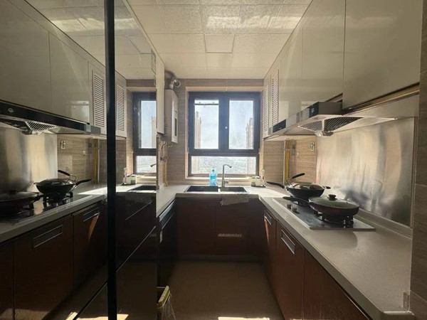 出售高新一路 富力湾精装修南北通透 全明户型 可按揭 二手房