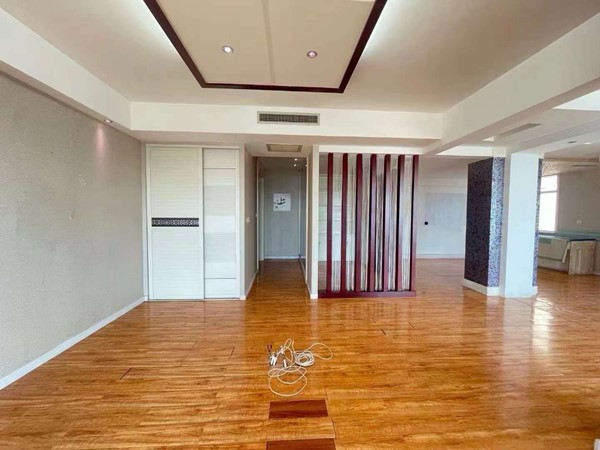 出售高新四路 美墅小区四室 南北通透全明户型 可按揭 二手房