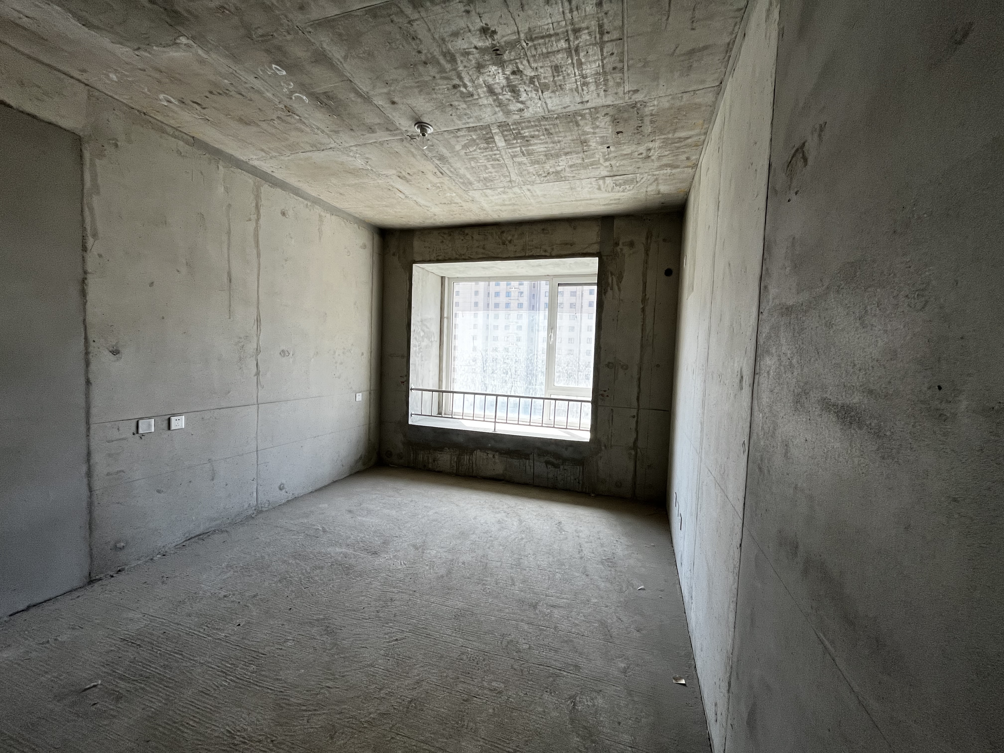 宝鸡二手工抵房 高新首府 三室52万 比售楼便宜7万起