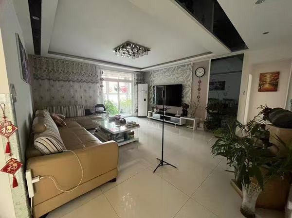 出售高新四路 永泰名苑 精装修南北通透 可按揭 二手房