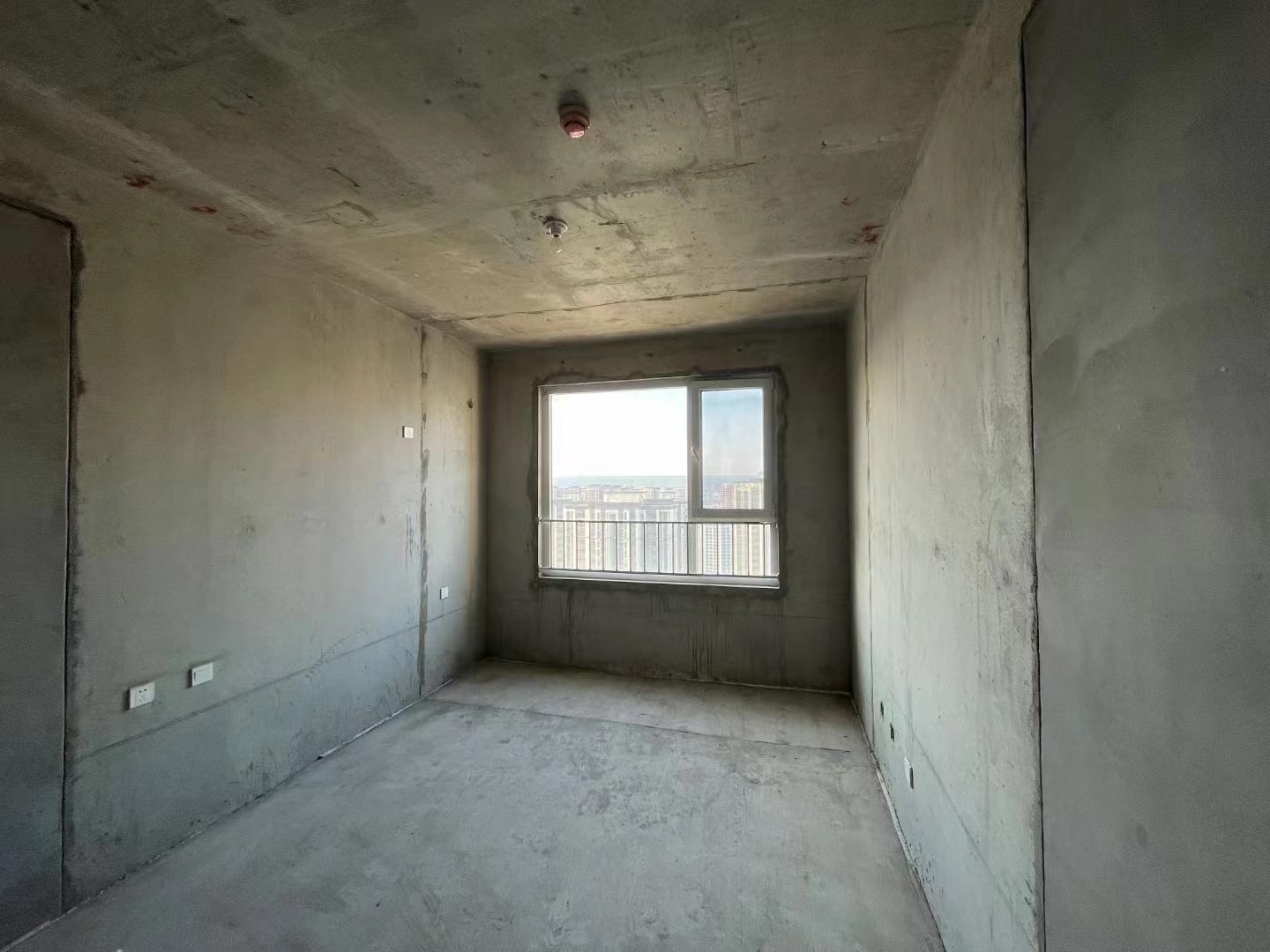 宝鸡二手工抵房 宝鸡雍华公馆三室 比售楼便宜5万