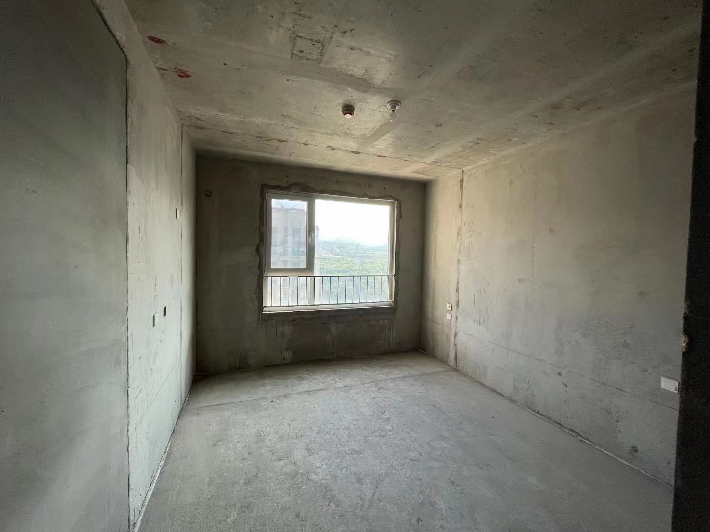 宝鸡二手工抵房 宝鸡雍华公馆 三室 比售楼便宜10万起