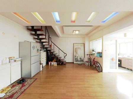 出售 天上人间都市花园  116.71平 精装两室 小高层中间楼层